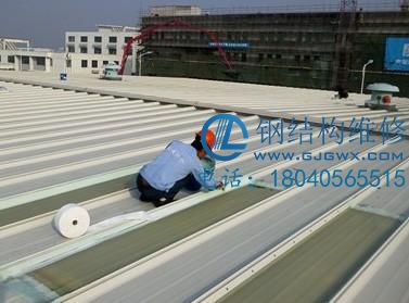 雨季如何做好彩鋼瓦防水小細節(圖1)